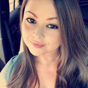 Meet your Posher, Monique